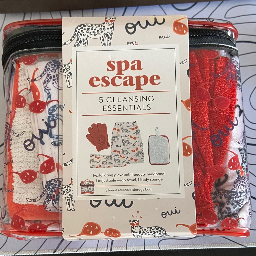 Spa Escape Cleansing Essentials Set NWT - image 1